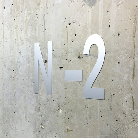 Lettre découpée laser : A