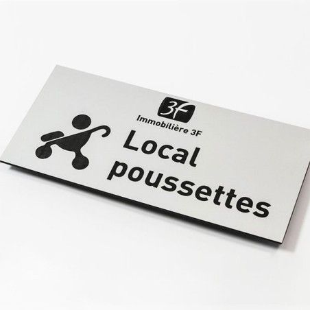 Étiquette gravure laser sur gravoply 1 ligne