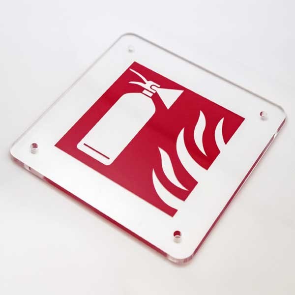 Impression sur Plexiglas® sur mesure – Plaques PMMA transparentes ou opalines | Aluplex Signalétique