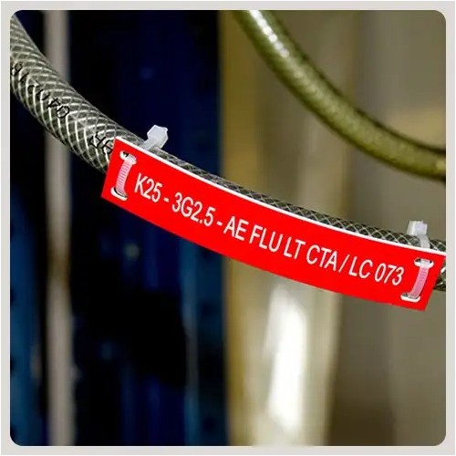 Etiquettes de câbles