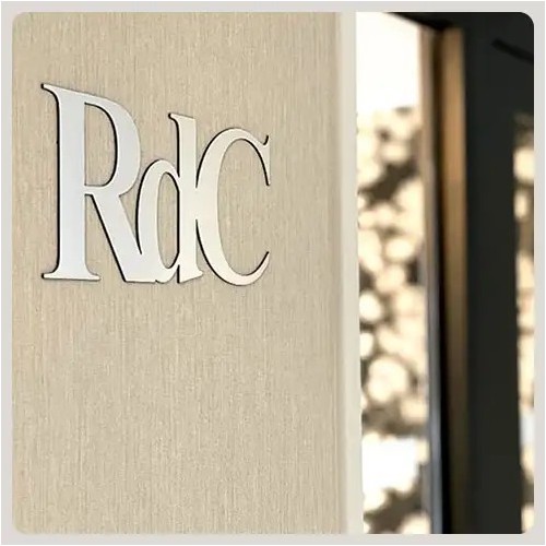 Numéros d'étages et de halls